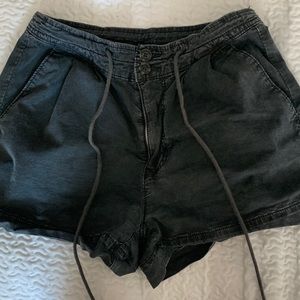 American eagle shorts in size womens 00